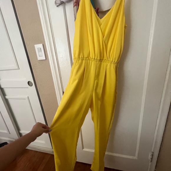 Yellow Silk Jumpsuit with Tie (size small) - Picture 5 of 11